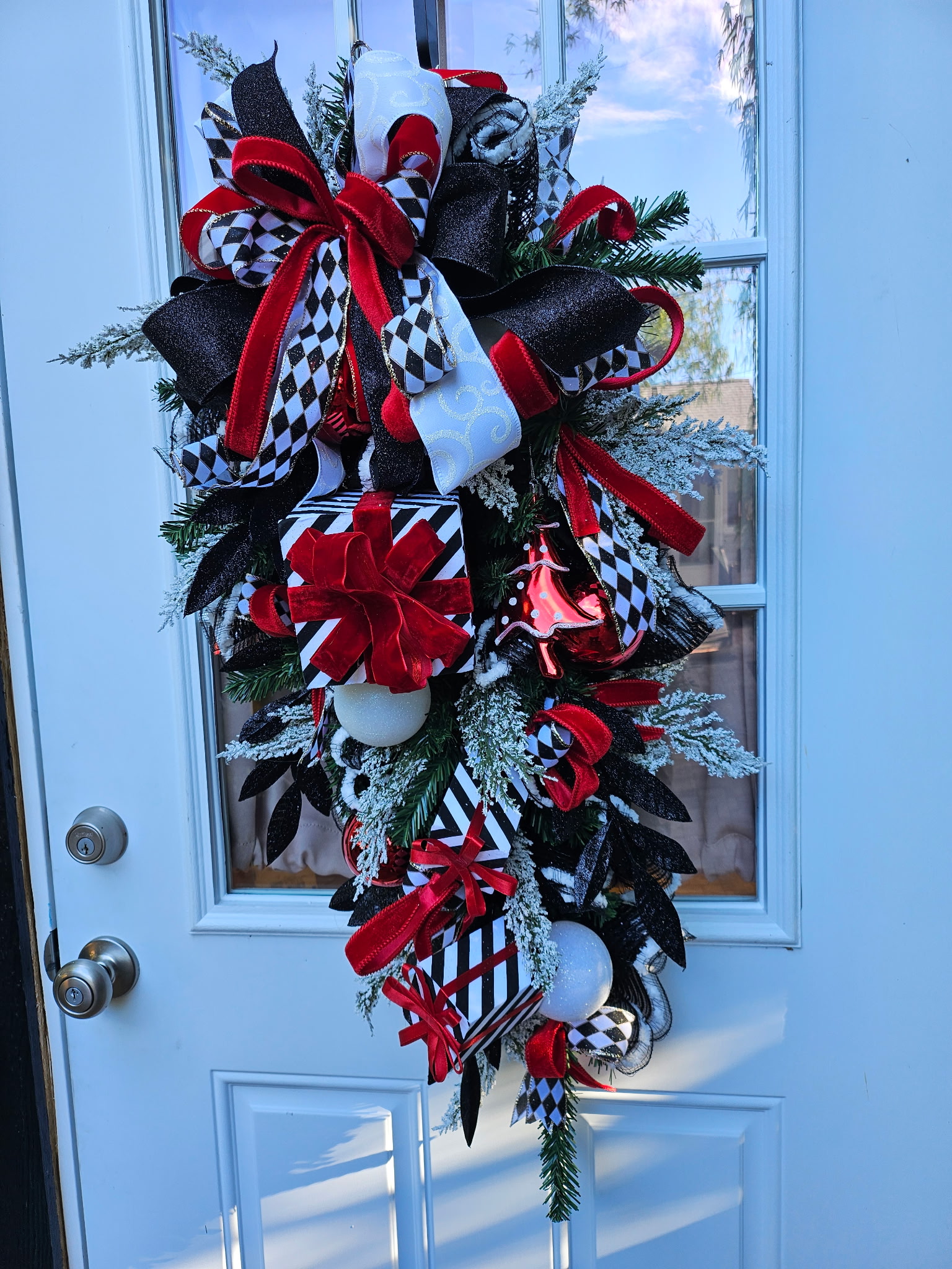 Red, White & Black Christmas Present Swag image 2