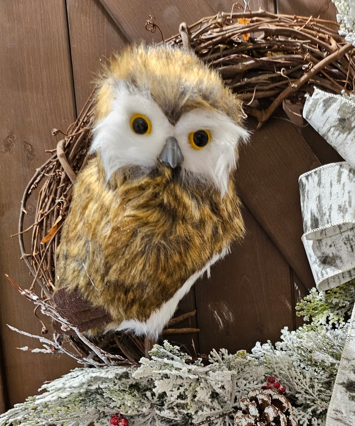 Winter Owl Grapevine Wreath with Flocked Greenery image 2