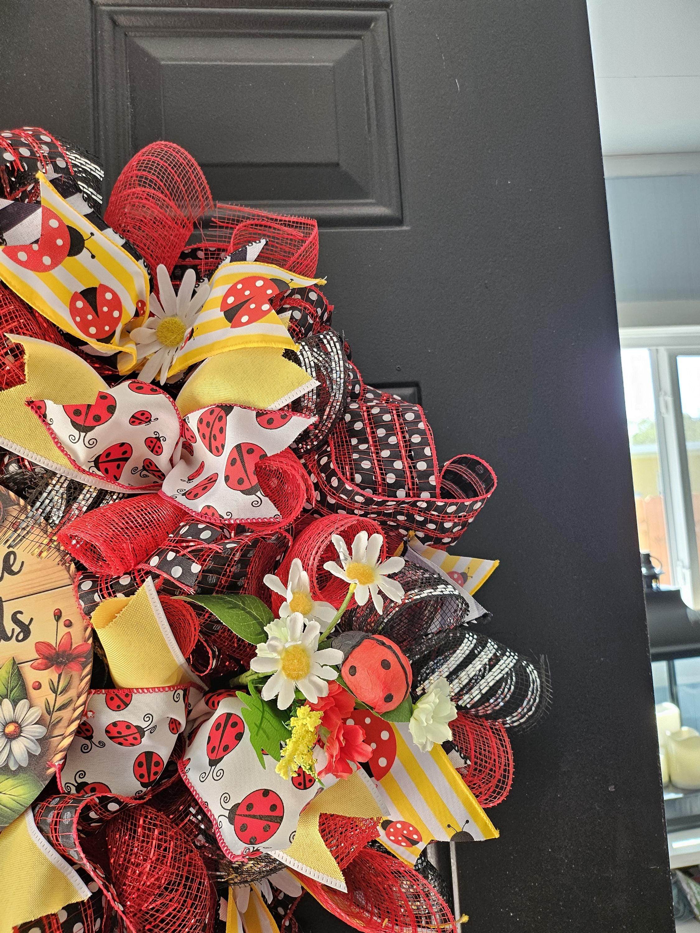 Large Ladybug Wreath image 2