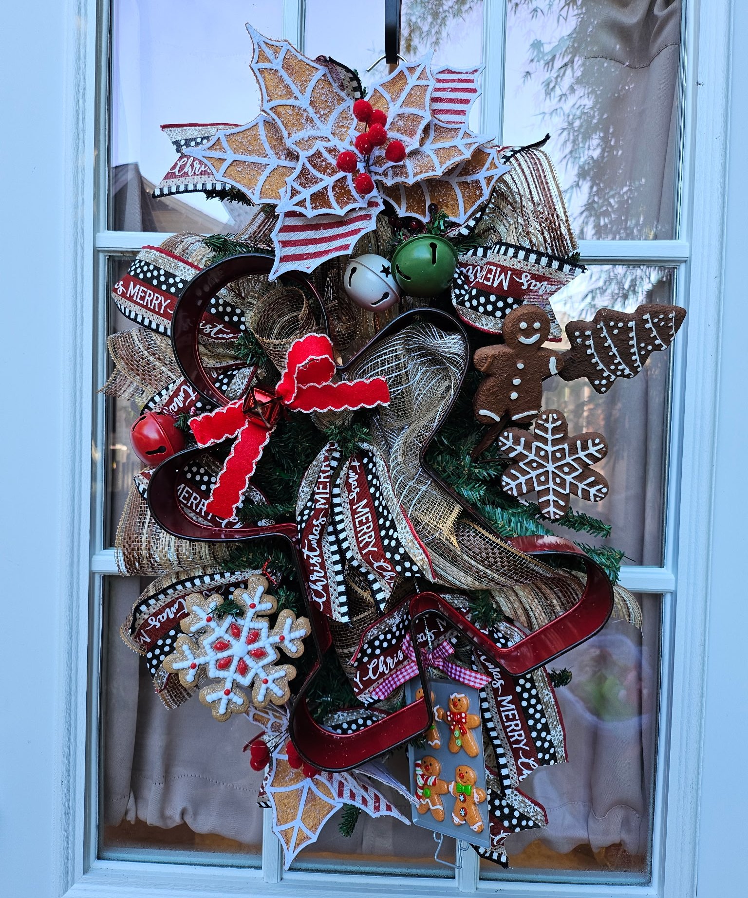 Christmas Gingerbread Wreath with Bells, Snowflakes & Holly Leaves image 2