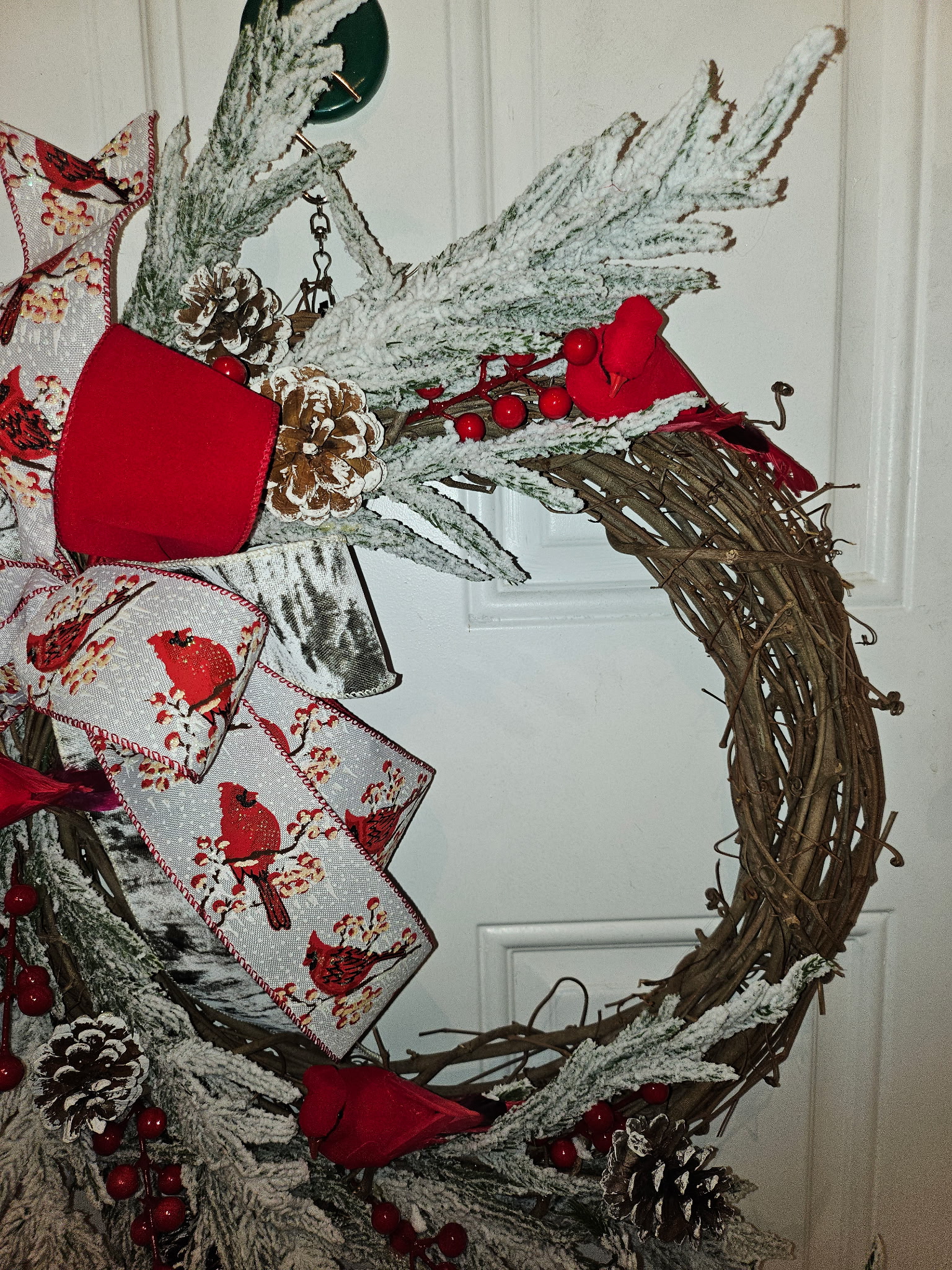 Winter Cardinal Grapevine Wreath image 2