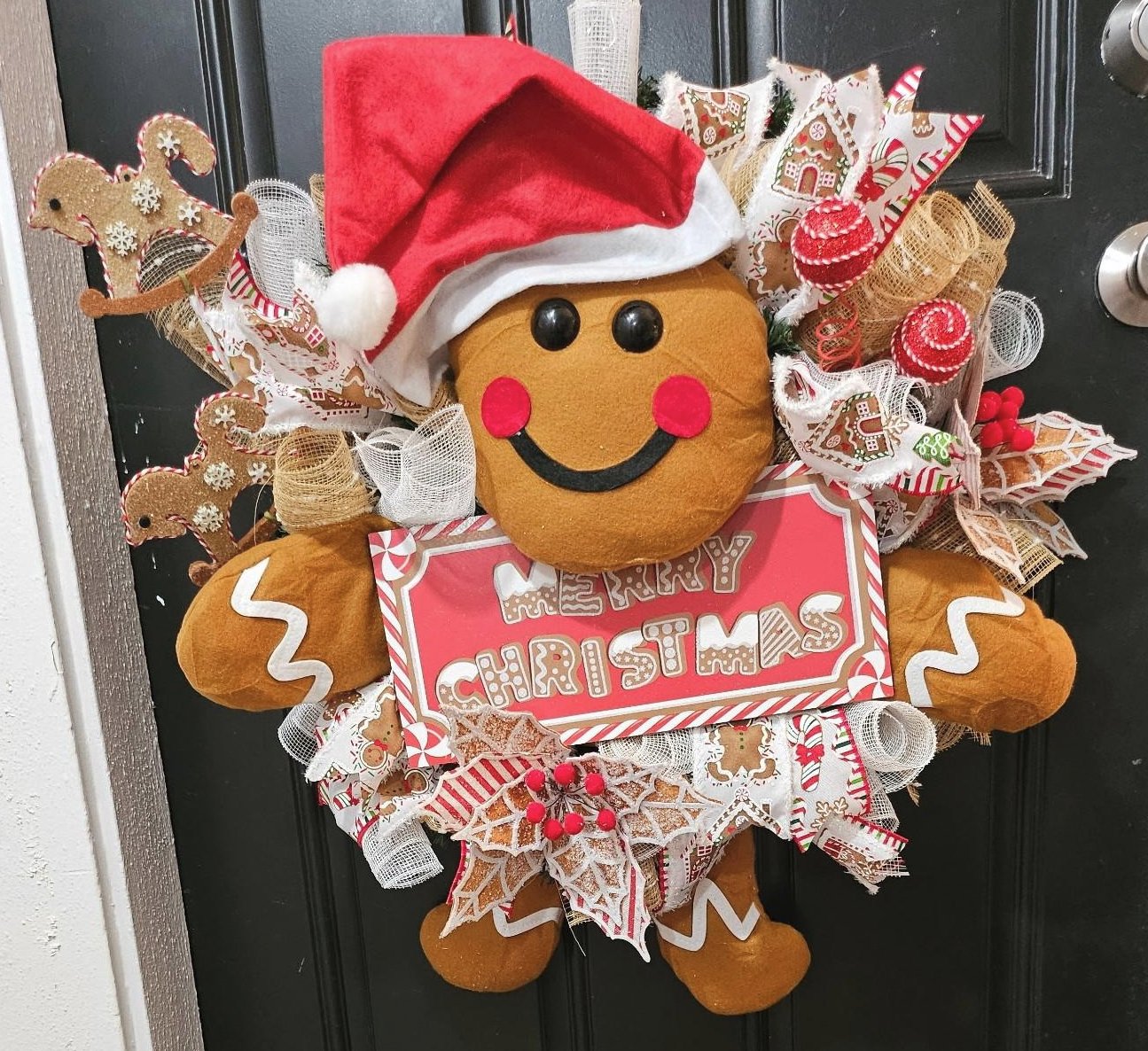 Gingerbread Figure Wreath
