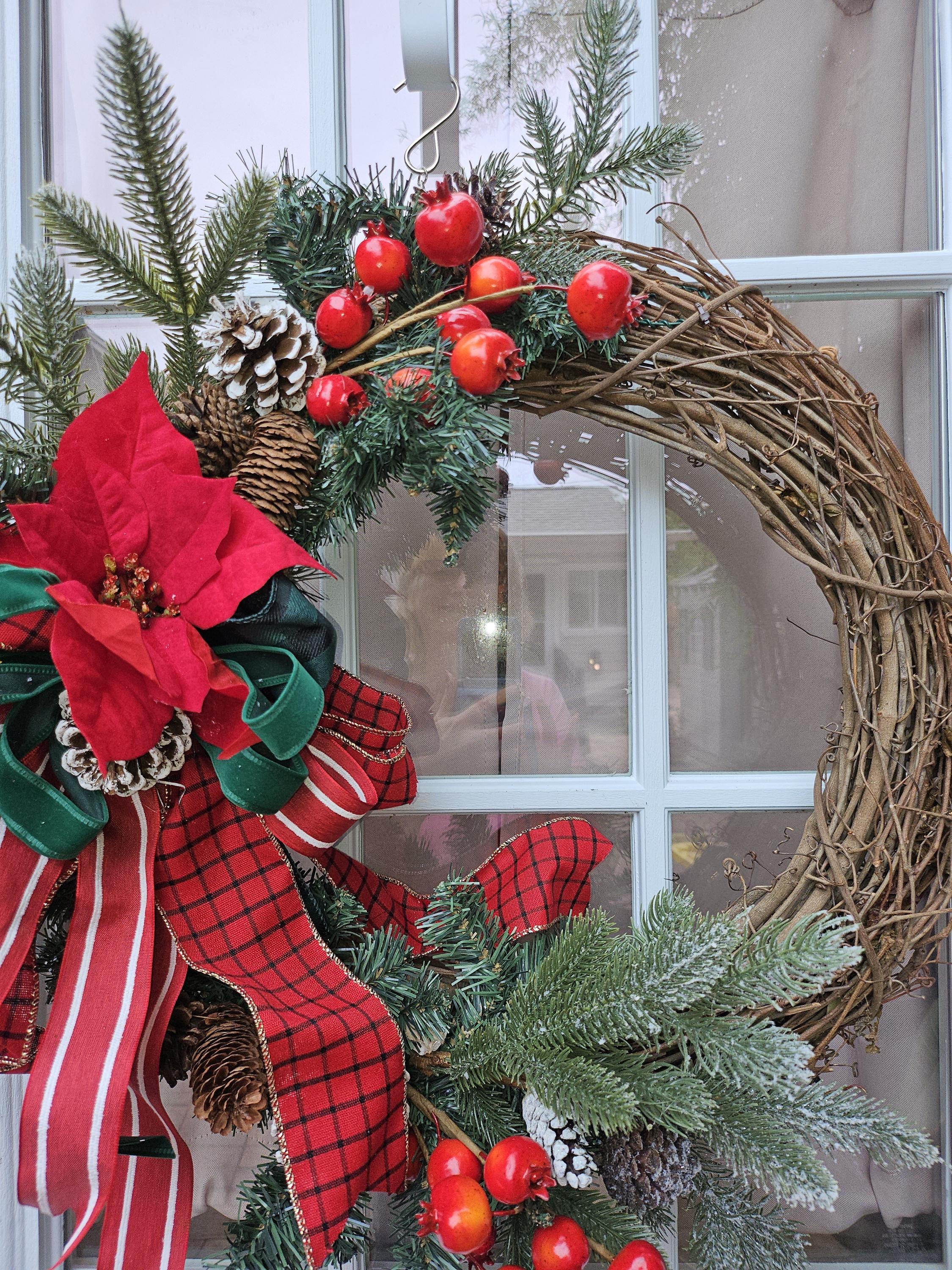 Pine Cones & Berries Wreath image 2